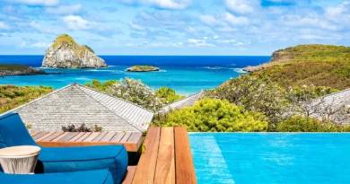 Fernando de Noronha, um paraíso tropical localizado no nordeste do Brasil, é conhecido por suas paisagens deslumbrantes e vida marinha vibrante.